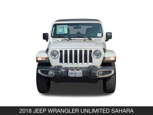 Used 2018 Jeep Wrangler Unlimited Sahara AWD/4WD image 4