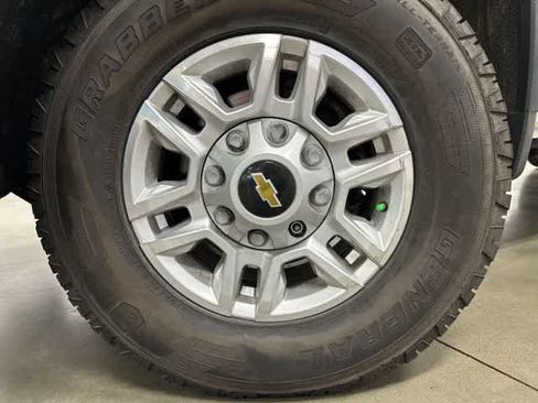 Used 2021 Chevrolet Silverado 2500 LT w/ All Star Edition AWD/4WD image 27