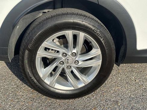 Used 2024 Buick Envista Preferred image 5