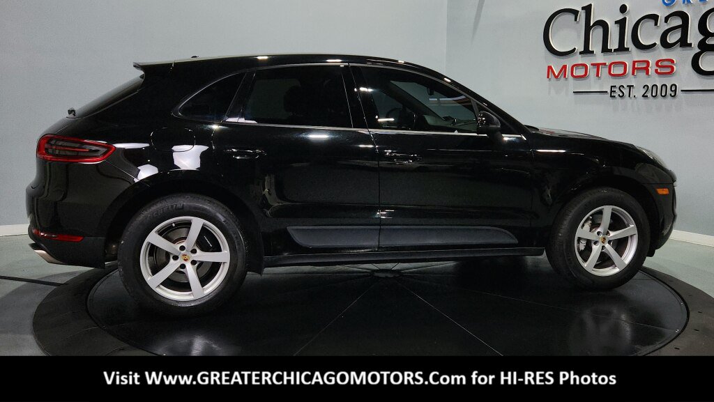 Used 2018 Porsche Macan AWD/4WD image 13