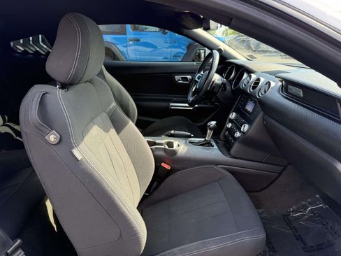 Used 2019 Ford Mustang Coupe RWD image 15