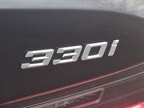 Used 2025 BMW 330i xDrive Sedan image 32