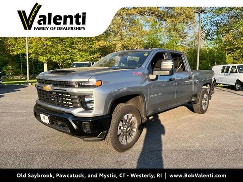 Used 2025 Chevrolet Silverado 2500 Custom w/ Custom Value Package AWD/4WD image 1