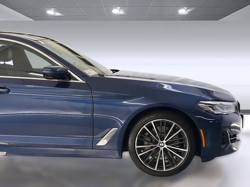 Used 2023 BMW 530i w/ Convenience Package RWD image 34