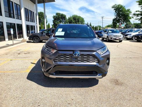 Used 2019 Toyota RAV4 XSE AWD/4WD image 2