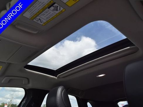 Used 2022 MAZDA CX-30 AWD 2.5 S w/ Preferred Package image 6