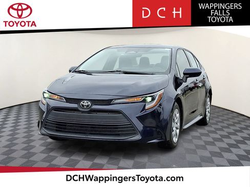 Used 2023 Toyota Corolla LE image 1