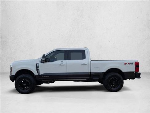 Used 2025 Ford F250 King Ranch w/ FX4 Off-Road Package image 8