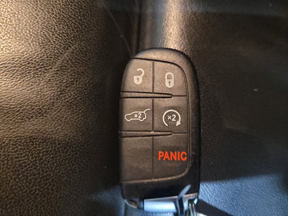 Used 2021 Jeep Grand Cherokee Limited AWD/4WD image 32