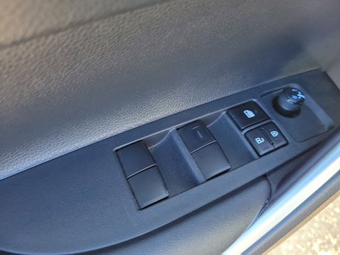 Used 2024 Toyota Corolla Cross LE image 20