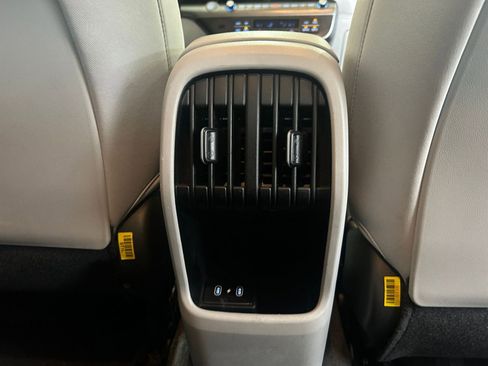 Used 2025 Hyundai Kona SEL image 24