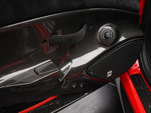 Used 2020 Ferrari 488 Pista Coupe RWD image 52