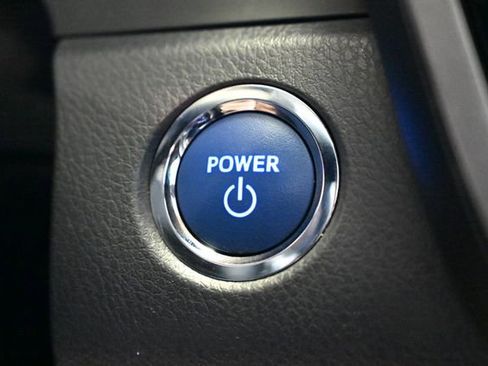 Used 2023 Toyota Camry SE FWD image 33