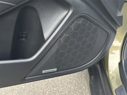 Used 2022 Subaru Outback Limited image 15