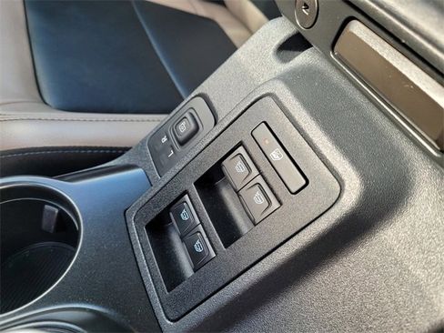 Used 2022 Ford Bronco Wildtrak image 25