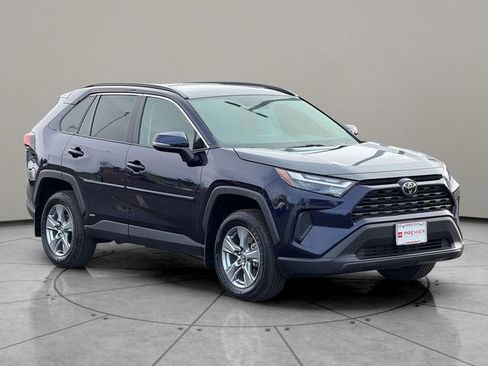 Certified 2024 Toyota Tacoma SR image 8