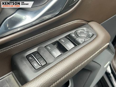 Used 2024 GMC Yukon Denali image 25