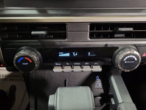 Used 2025 Toyota Tacoma SR image 16