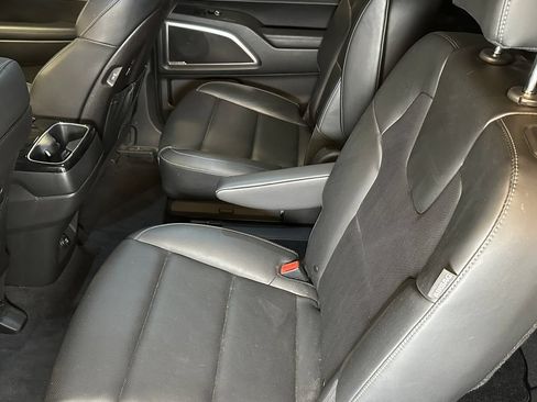Used 2025 Kia Telluride S AWD/4WD image 21