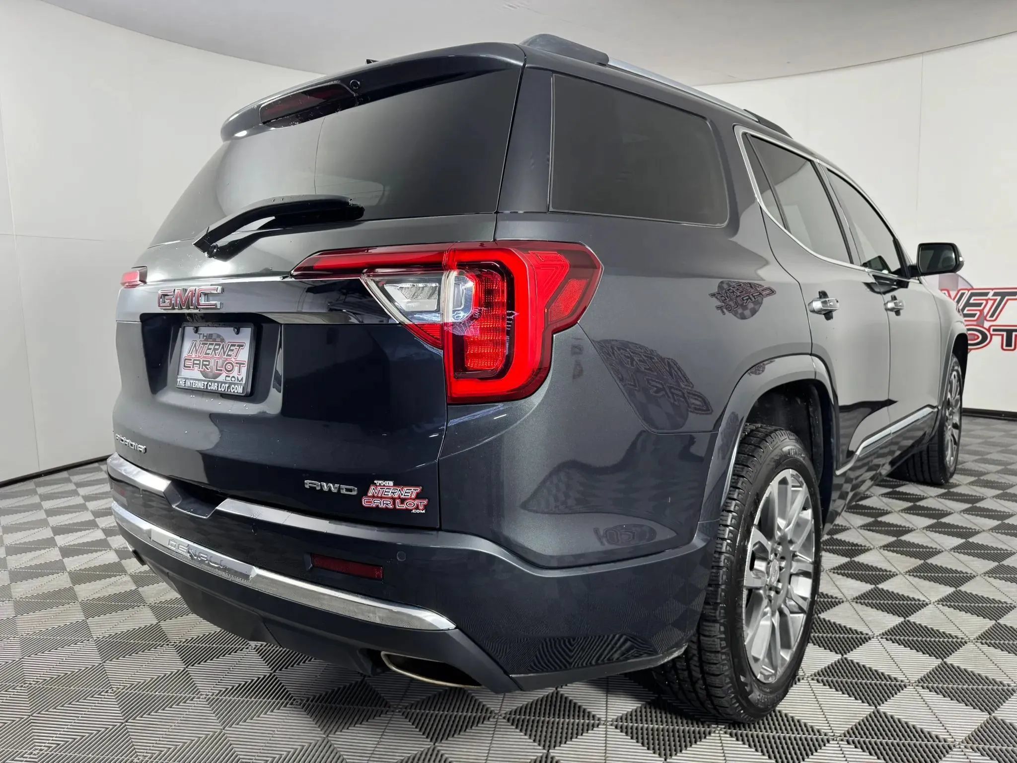 Used 2021 GMC Acadia Denali w/ Denali Ultimate Package AWD/4WD image 31