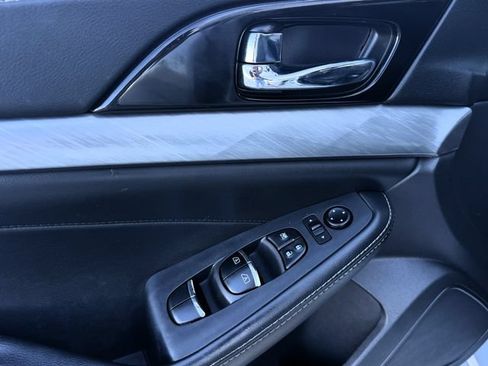 Used 2017 Nissan Maxima 3.5 SV FWD image 19