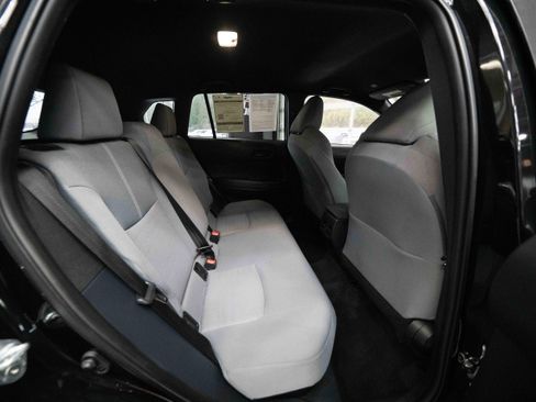 Used 2023 Toyota Corolla Cross SE image 25