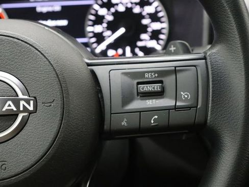 Used 2024 Nissan Rogue S FWD image 24