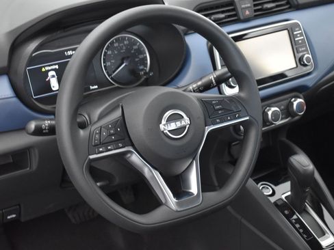 New 2025 Nissan Versa SV w/ Trunk Package image 10