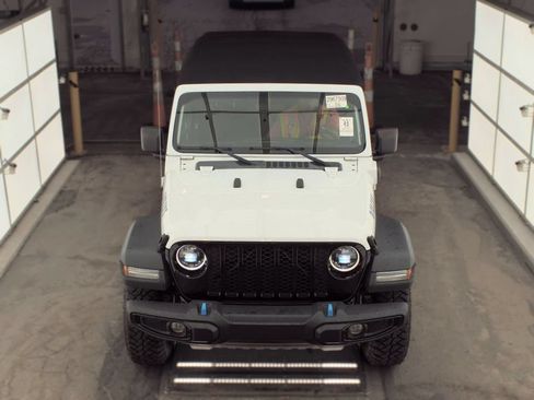 Used 2023 Jeep Wrangler Unlimited w/ Cold Weather Group AWD/4WD image 5