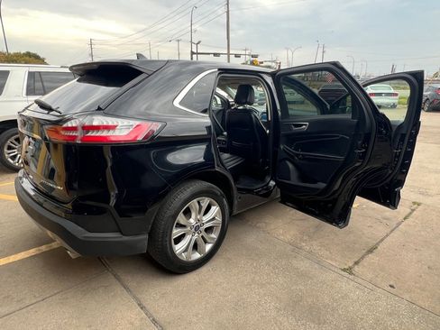 Used 2020 Ford Edge Titanium FWD image 12