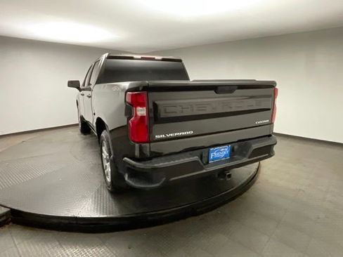Used 2019 Chevrolet Silverado 1500 Custom w/ Custom Value Package image 5