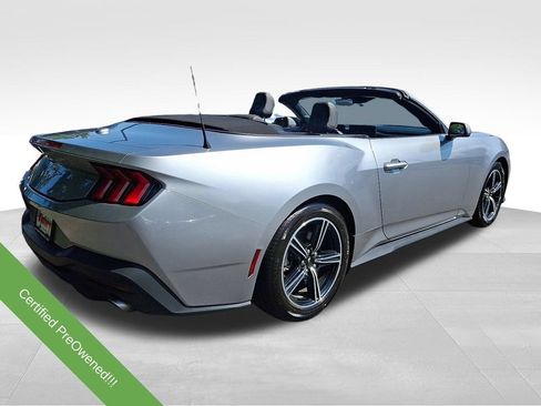 Used 2024 Ford Mustang Convertible RWD image 7