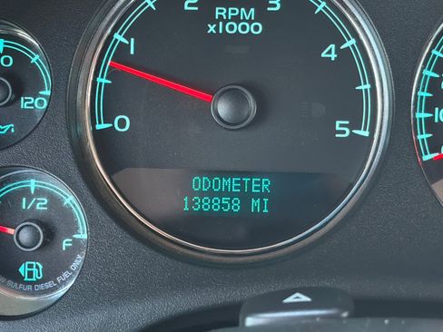 Used 2008 Chevrolet Silverado 2500 LTZ w/ Safety Package AWD/4WD image 25