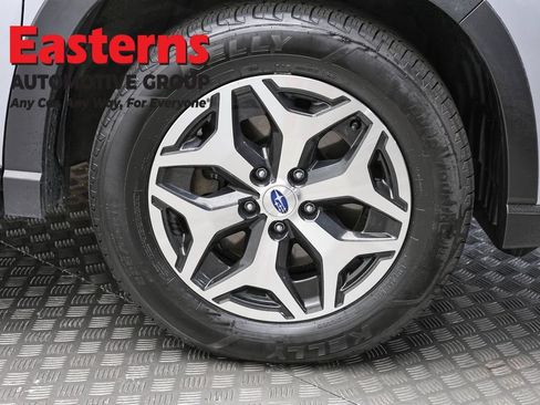 Used 2022 Subaru Forester Premium AWD/4WD image 34