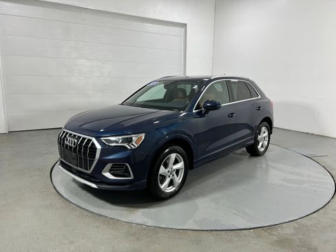 Used 2020 Audi Q3 2.0T Premium Plus w/ Premium Plus Package image 19