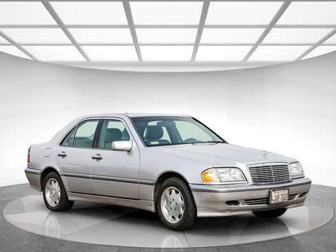 Used 2000 Mercedes-Benz C 280 Sedan image 4