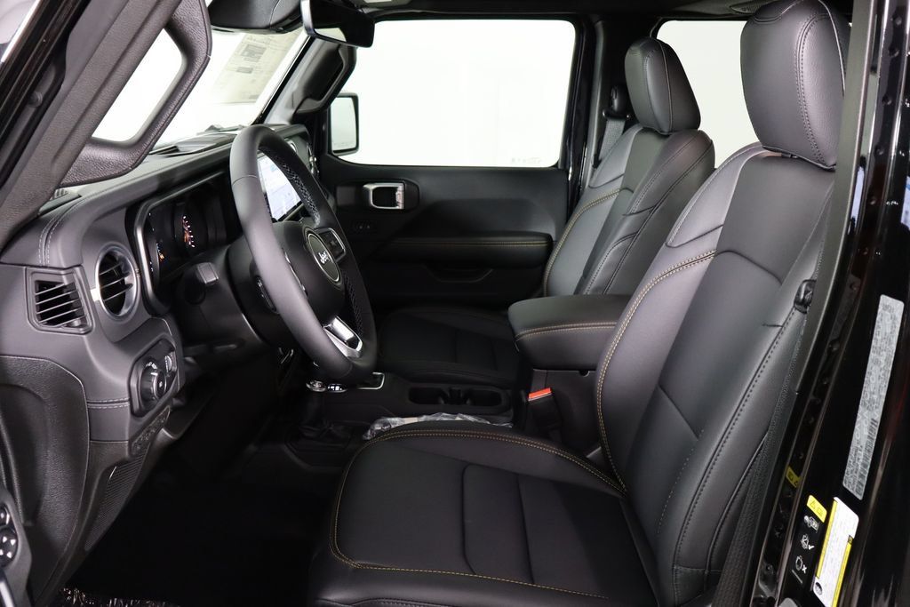 New 2027 Jeep Wrangler Unlimited Sahara AWD/4WD image 14