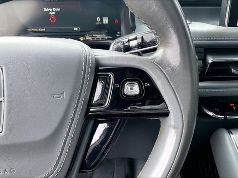 Used 2020 Lincoln Aviator Reserve w/ Equipment Group 202A image 19