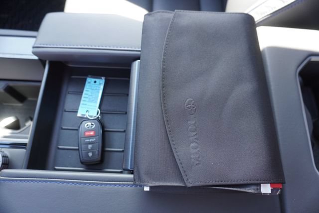 Used 2026 Toyota Tundra Platinum AWD/4WD image 44