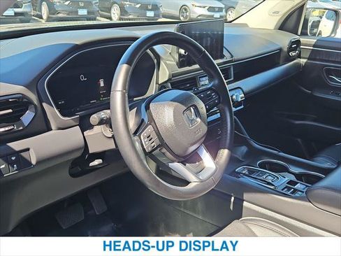 Certified 2025 Honda Pilot Elite image 14