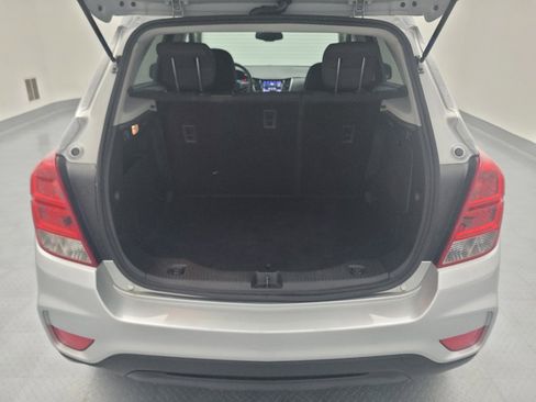 Used 2021 Chevrolet Trax LS w/ Tint and Cruise Package FWD image 29