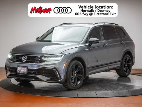 Used 2023 Volkswagen Tiguan SE R-Line FWD image 1
