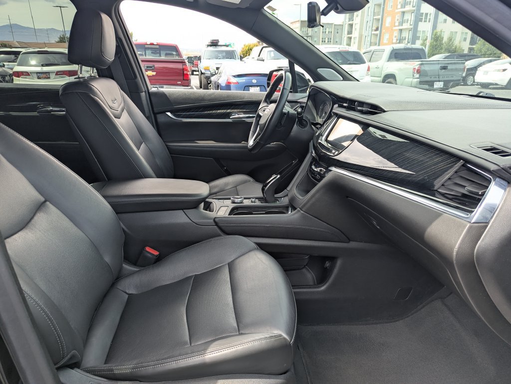 Used 2021 Cadillac XT6 Premium Luxury AWD/4WD image 38