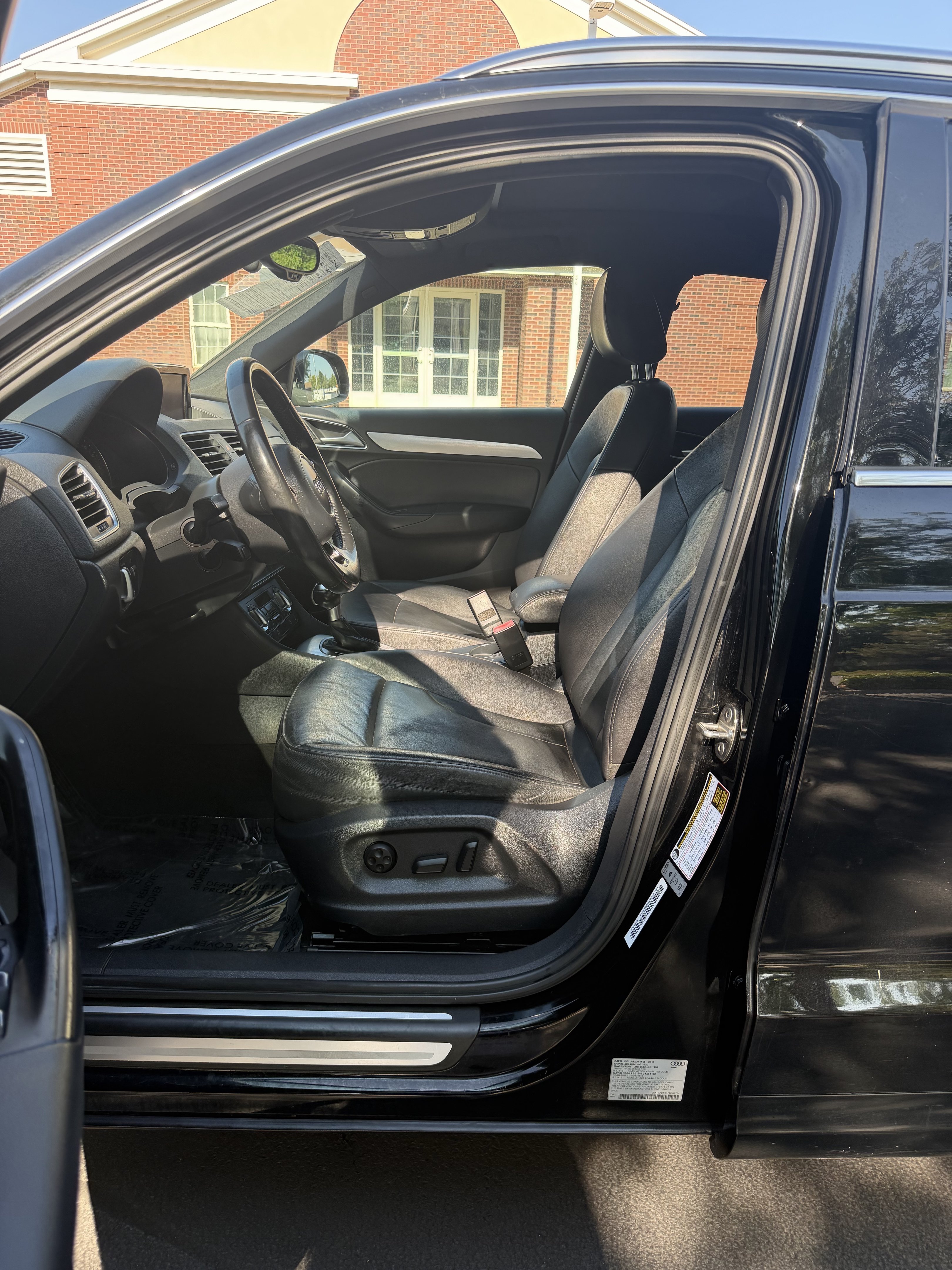Used 2015 Audi Q3 2.0T Prestige w/ Prestige Package AWD/4WD image 11