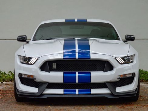 Used 2018 Ford Mustang Shelby GT350 w/ Convenience Package RWD image 25