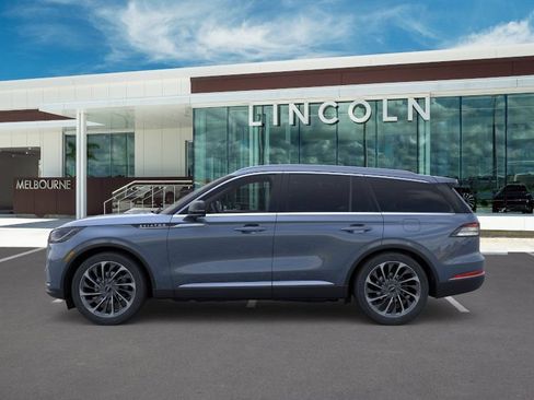 New 2026 Lincoln Aviator Reserve w/ Illumination Package RWD image 3