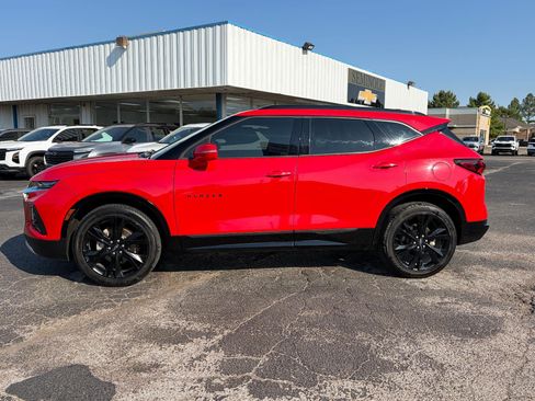 Used 2019 Chevrolet Blazer RS w/ Sun and Wheels Package FWD image 2