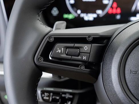 New 2025 Porsche Cayenne image 14