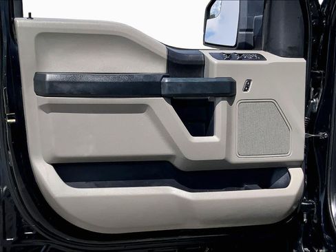 Used 2017 Ford F150 XL w/ Equipment Group 101A Mid RWD image 21