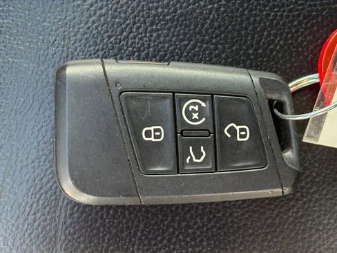 Used 2020 Volkswagen Tiguan SEL Premium R-Line w/ 3rd Row Seat Package image 34